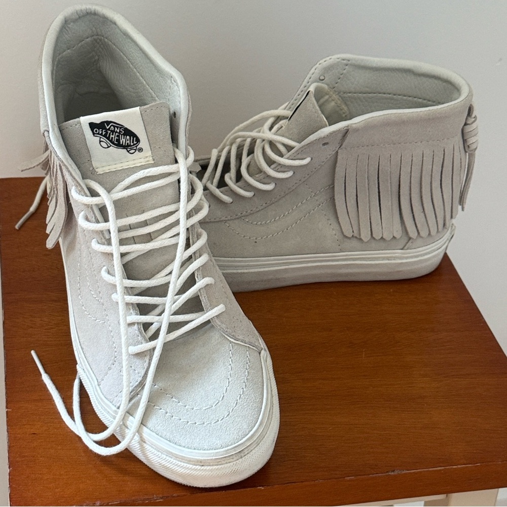 VANS Off the Wall Limited Edition Fringe Sneaker Light Gray Sz.7.5 Limtd Edition